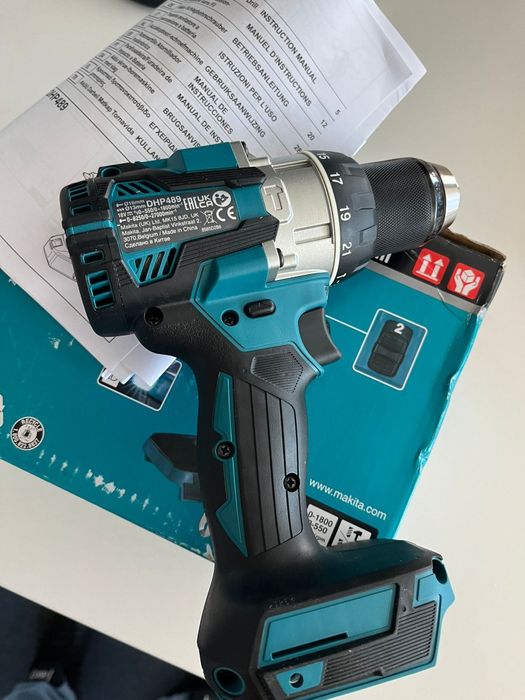 Set Makita brushless 18V Autofiletanta bormasina cu percuție DHP484