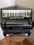 Vand. sau  Schimb  Acordeon