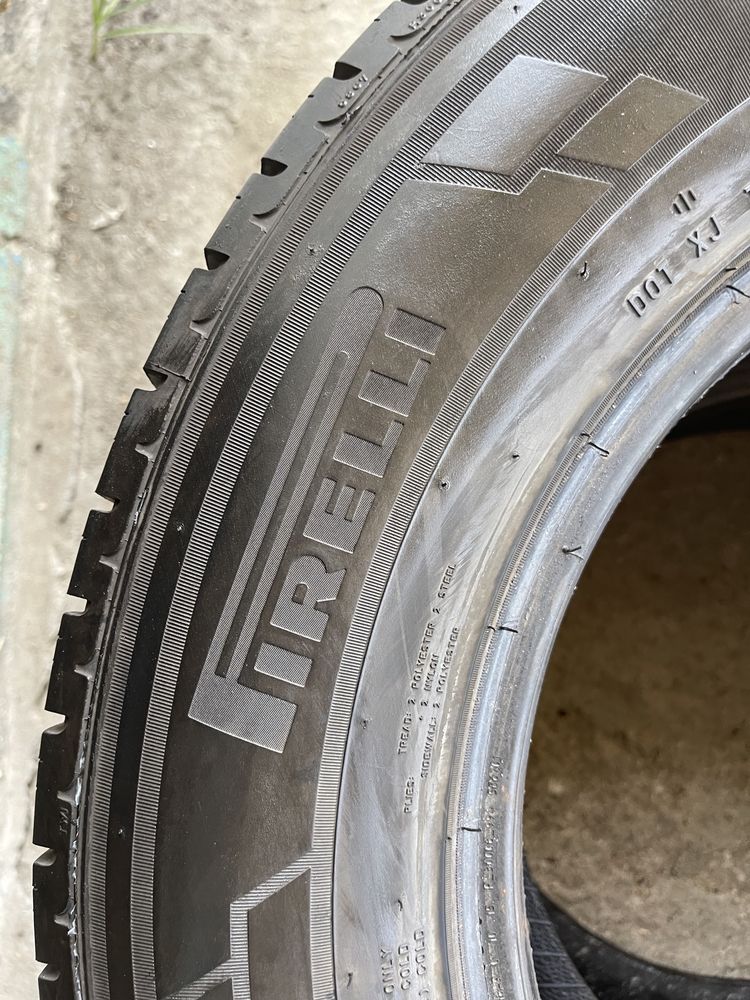 235/65/R16 C Pirelli CARRIER