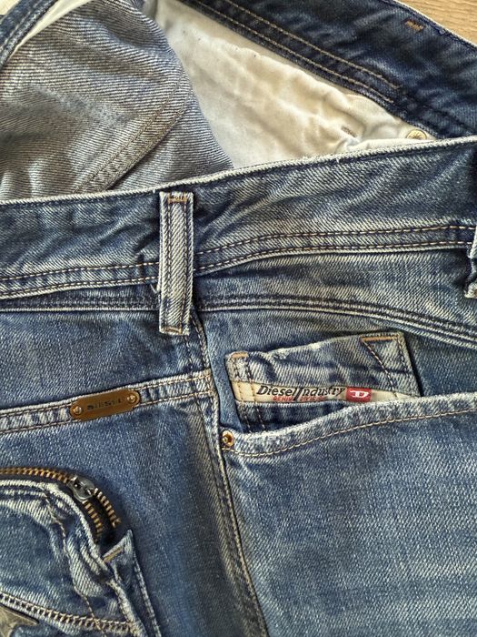 Blugi DIESEL Poiak Albastru Barbati | Marime 33 x 32 (Talie 88 cm)