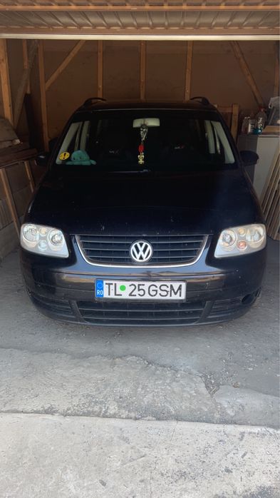 Vând volkswagen touran