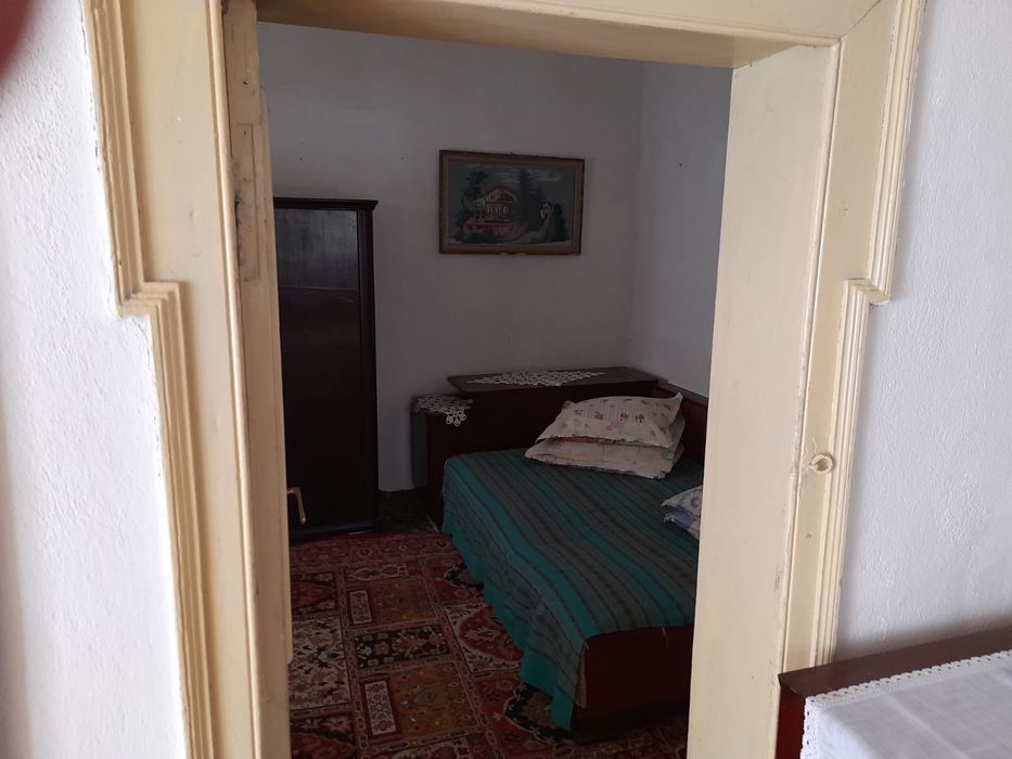 Casa si teren de vanzare sat Izvorul Dulce