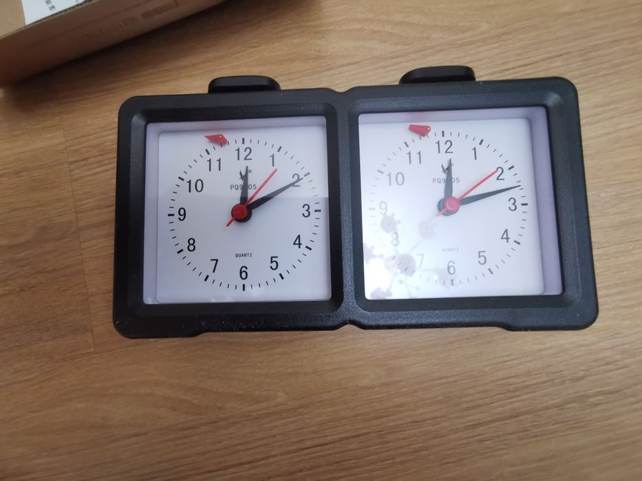 Часы шахматные новые