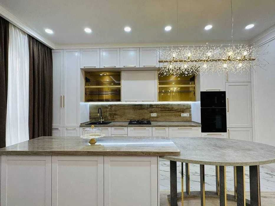 Сдается квартира в Мирабад Авеню.