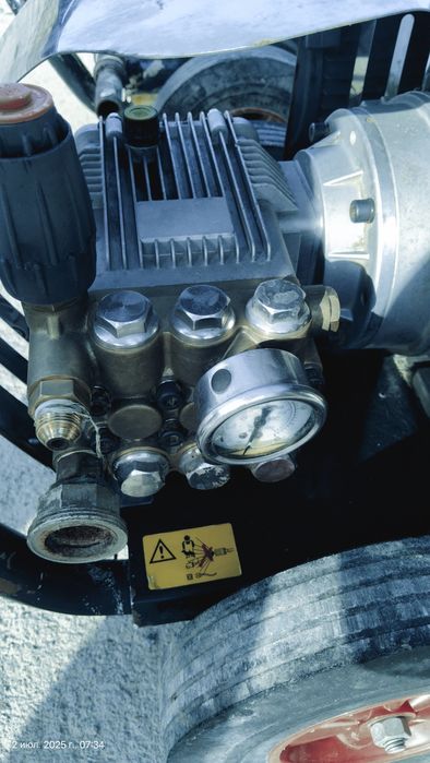 Карчер, 2 дона сотилади.