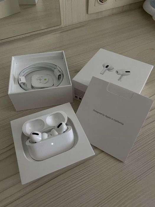 AirPods Pro 2 generation с чехлом,блоком питания в подарок