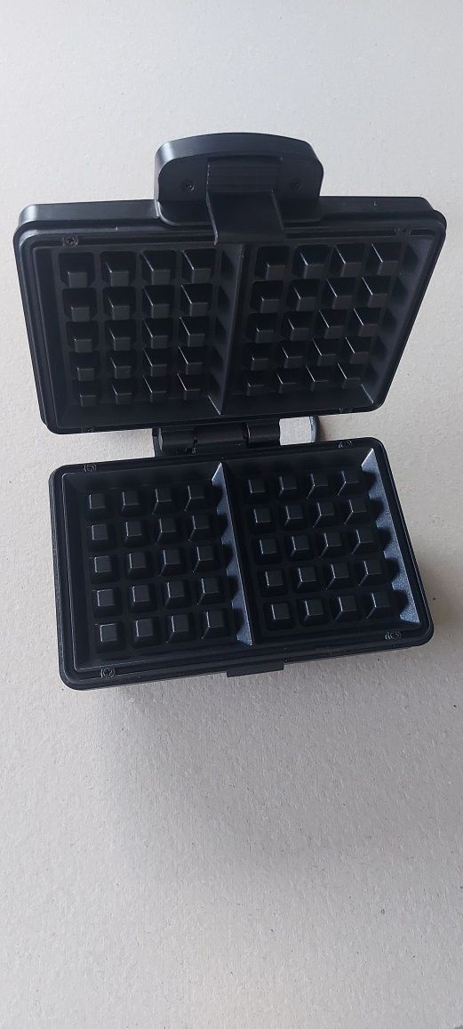 Aparat electric wafe plită