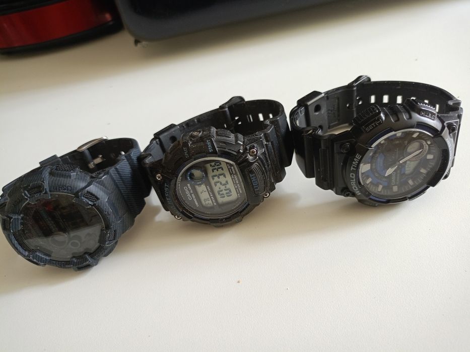 Vând ceasuri Casio,curea silicon,Water Resist,noi , calitate.