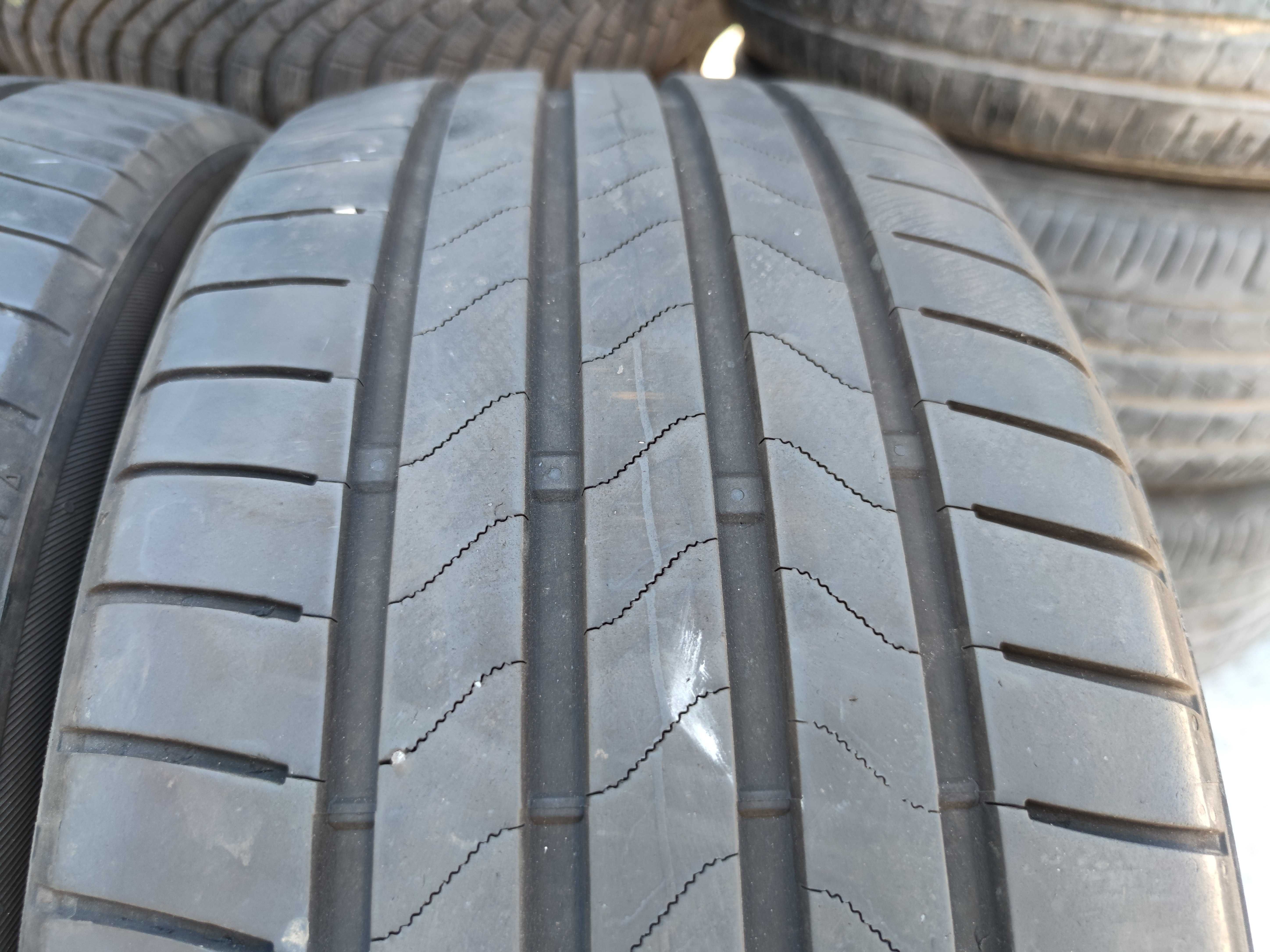 2бр Летни Гуми 235 40 19 - Bridgestone - DOT 2023