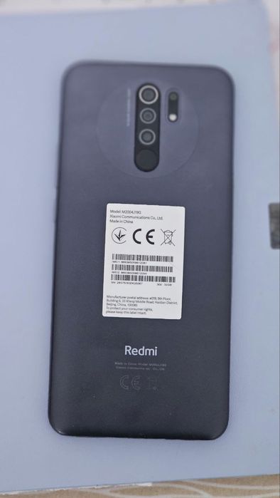 RedmMi9 ekrani oziniki almashmagan