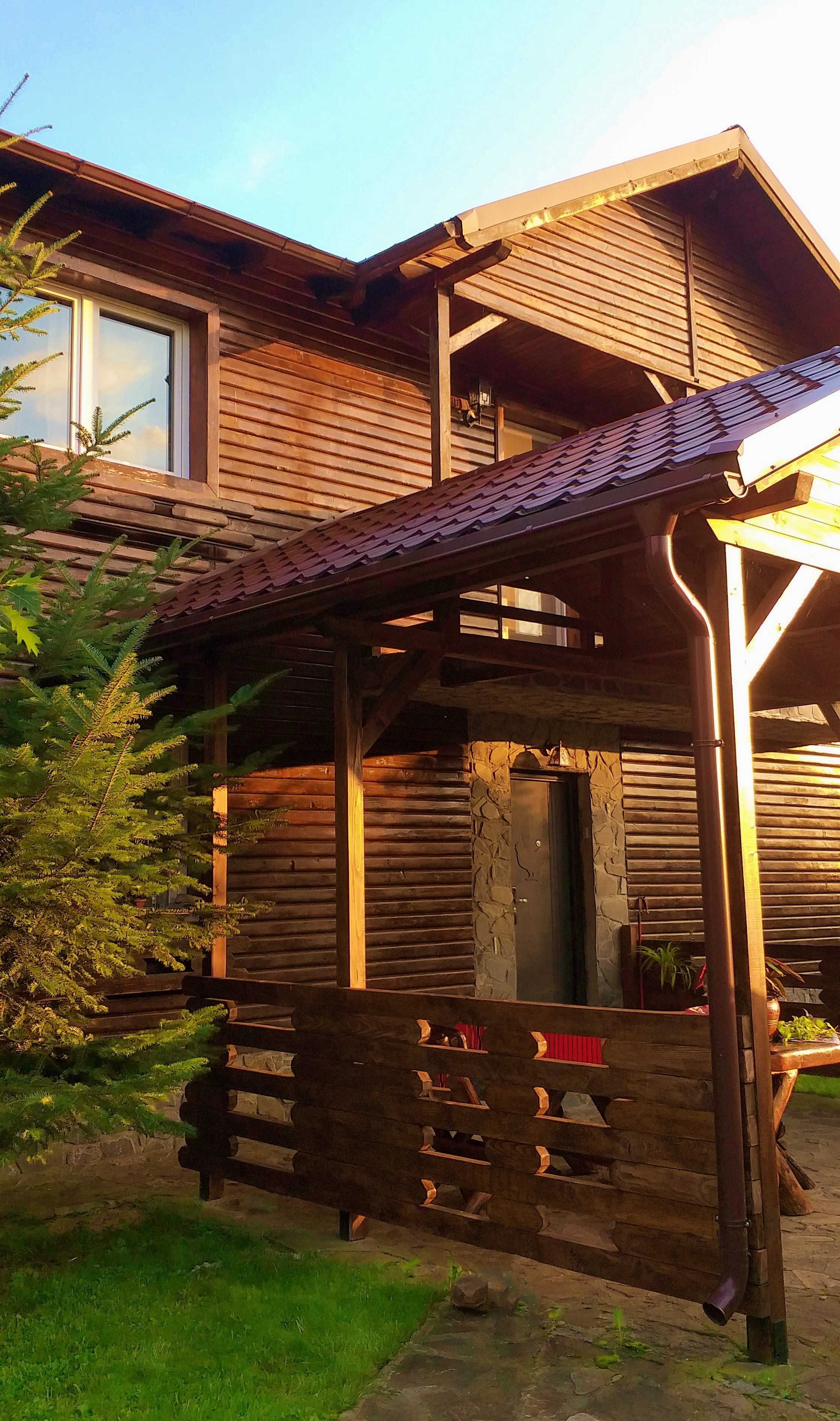 Vilă tip duplex de vânzare – Brebu Mănăstirii, 8 km de Câmpina