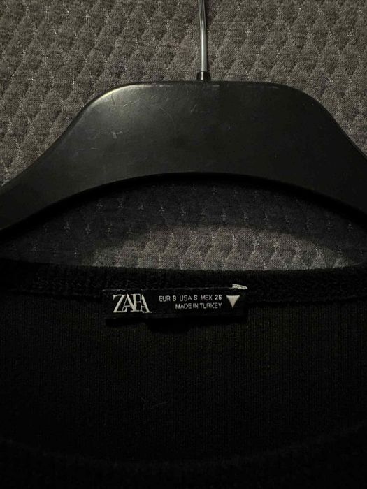 Bluza scurta neagră