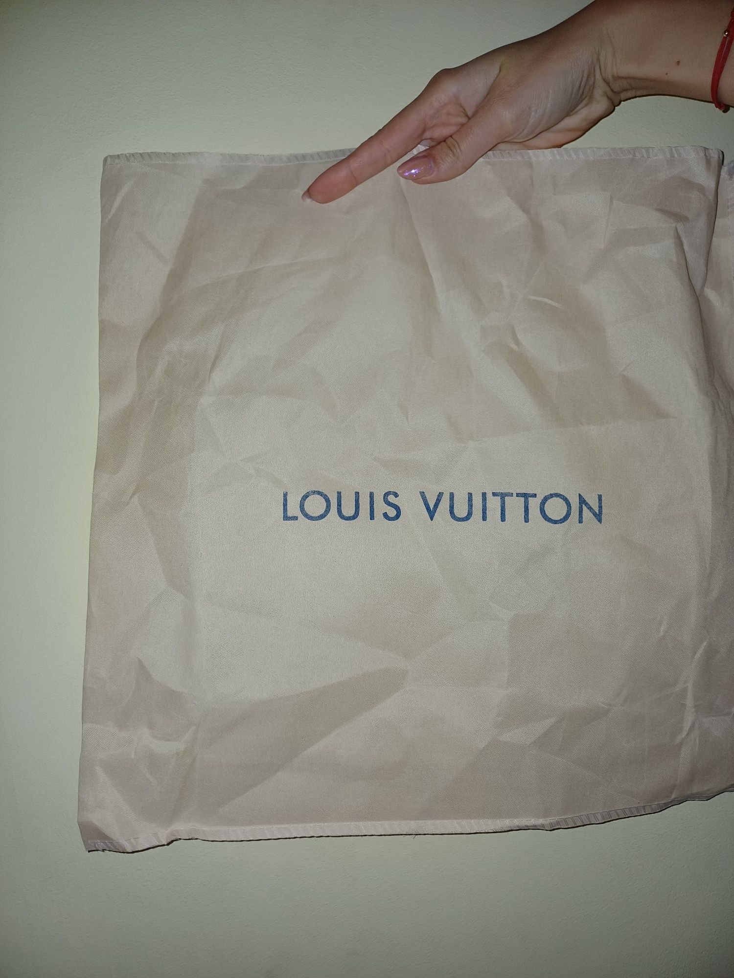 Louis  viton чанти ПРОМОЦИЯ
