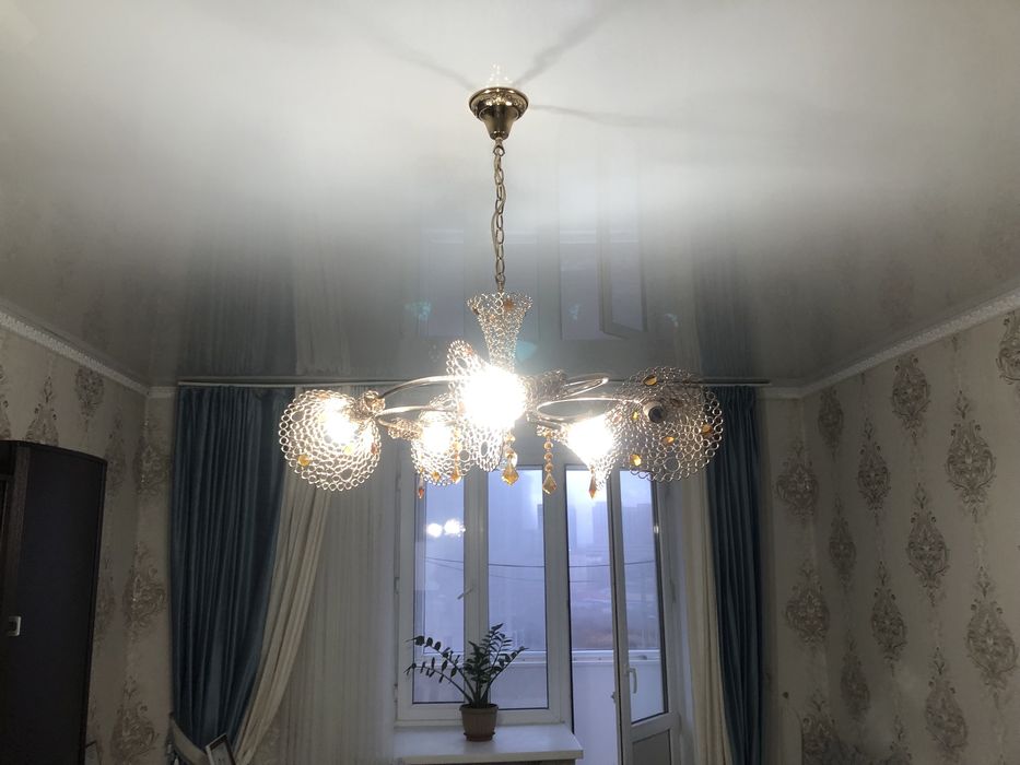 Продается люстра полностью в рабочем состоянии
