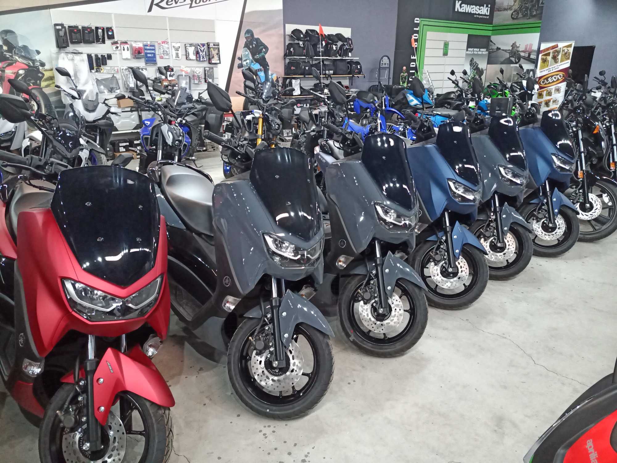 Yamaha N-Max 125 2024 nou se va conduce cu B stoc Yamaha Constanta