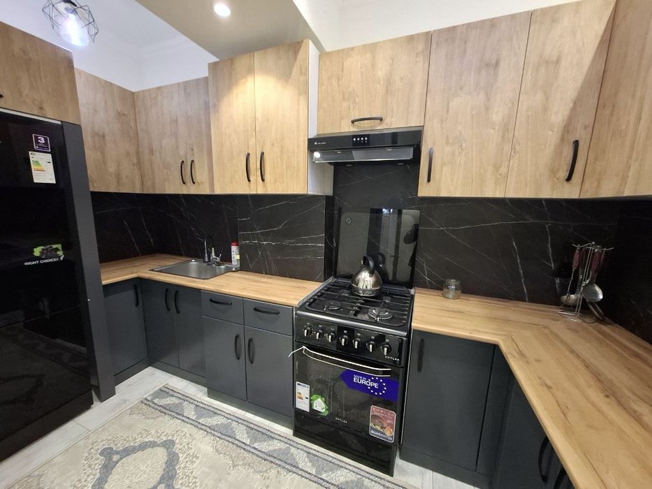 СдаетсЯ 3х комнатная Парцез