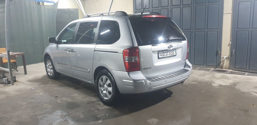 Sotiladi kia carnival 2006 yil bekorila bezota qimela rela bosa gaplas