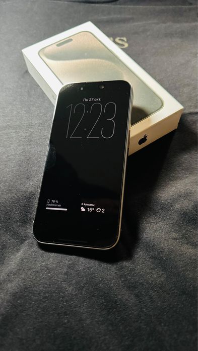 Продам iphone 15 pro 512 88akb