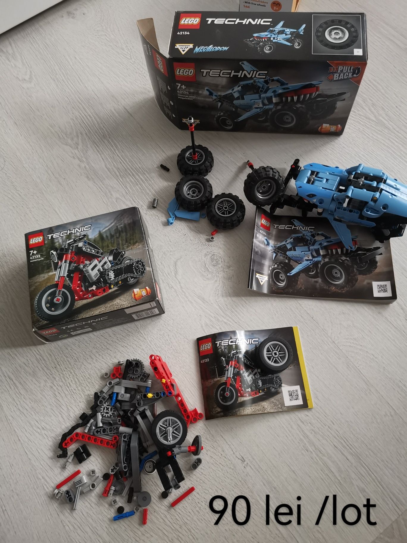 Lego Technic 42132, 42134