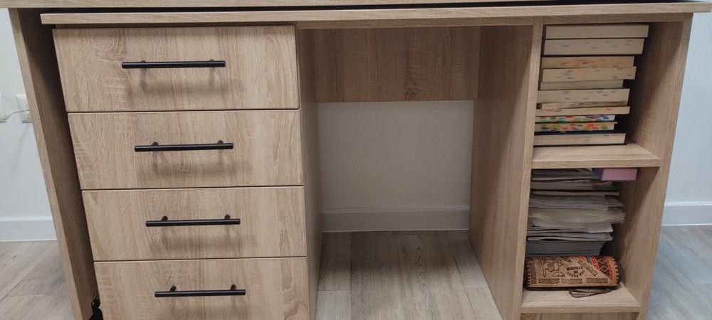 Разтегателно бюро