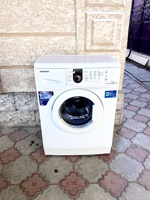 Продам стиральную машинку Самсунг на 4кг  рабочая