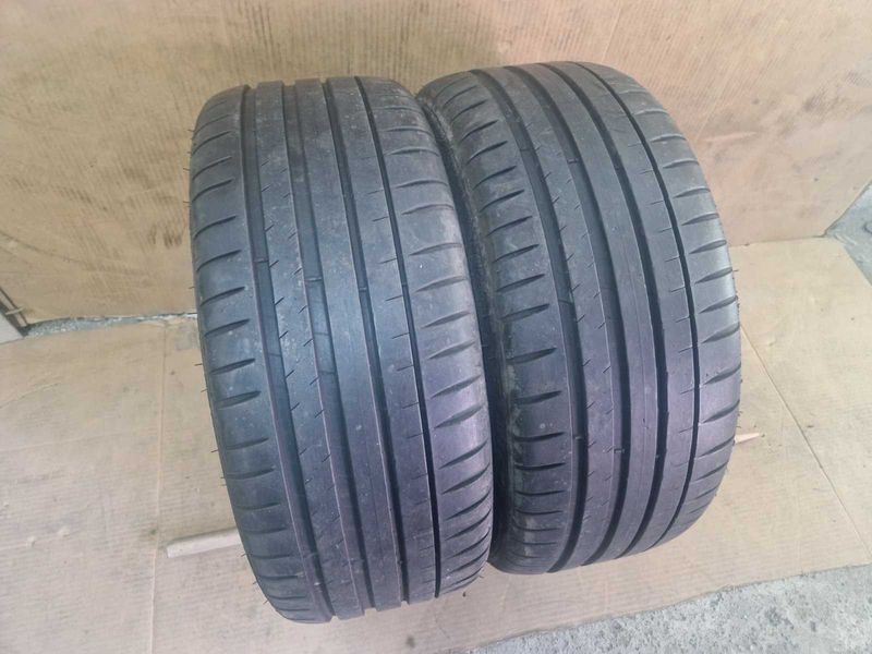 2 Michelin R18 225/40
летни гуми
DOT5020