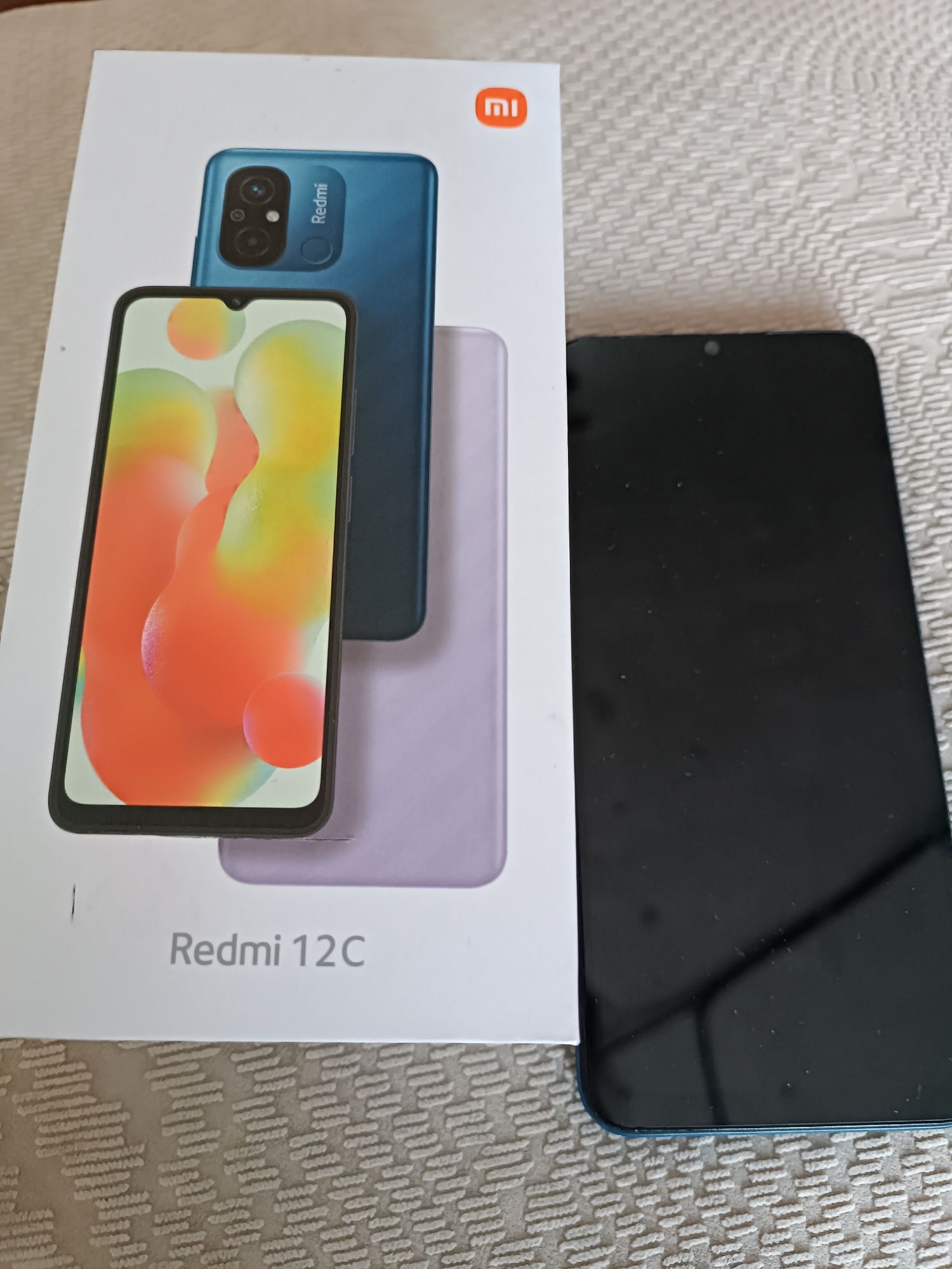 Продам смартфон redmi 12C