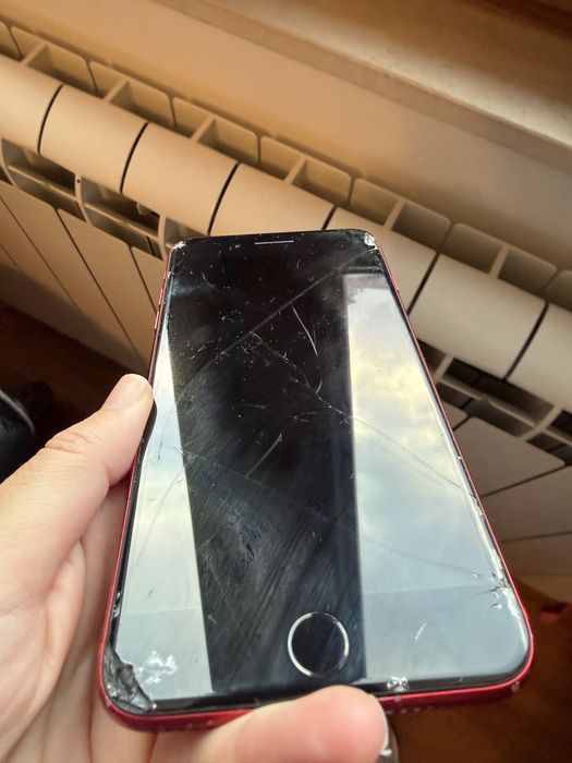 IPhone 8 Plus, 64GB, счупен, работещ