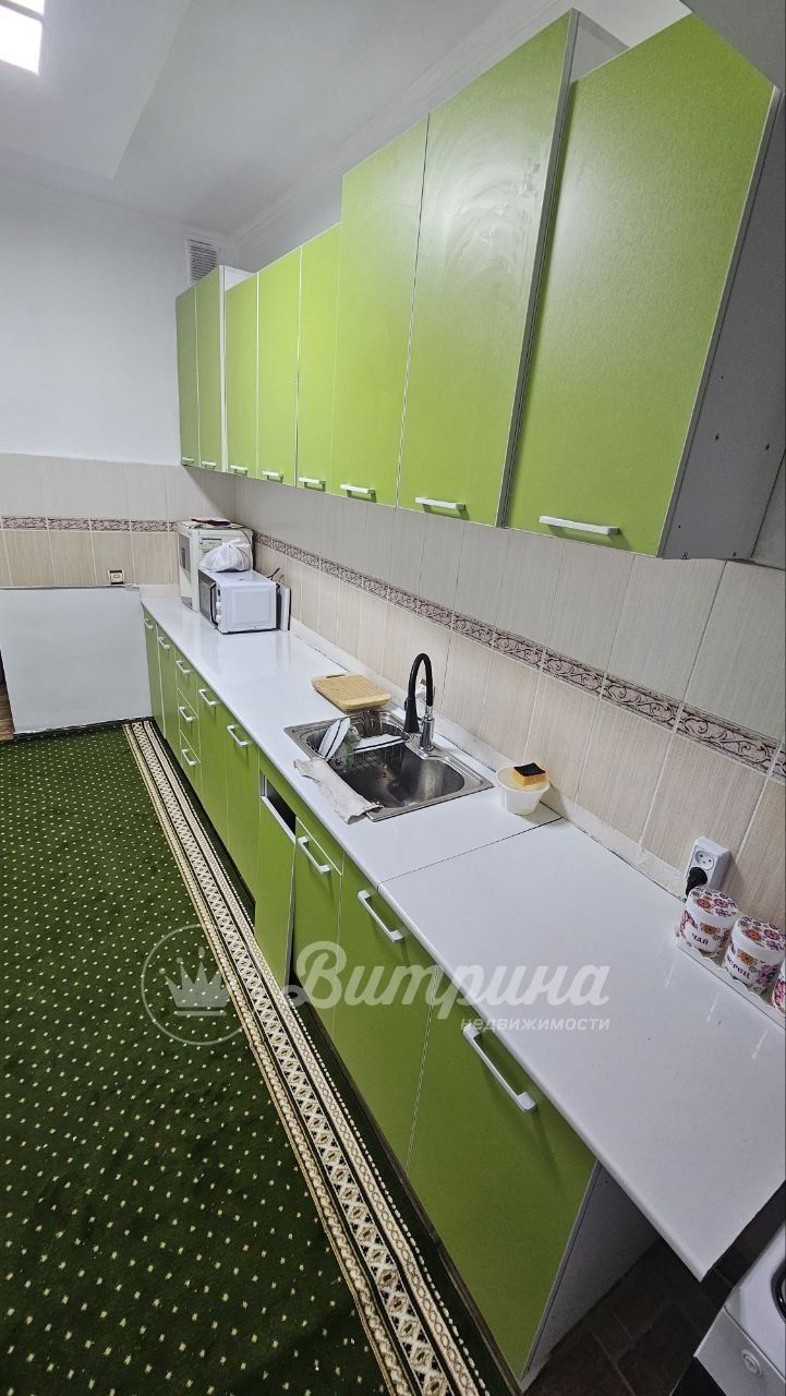 Продается 3х комнатная квартира на Айбеке, Ойбеке, Госпитальный