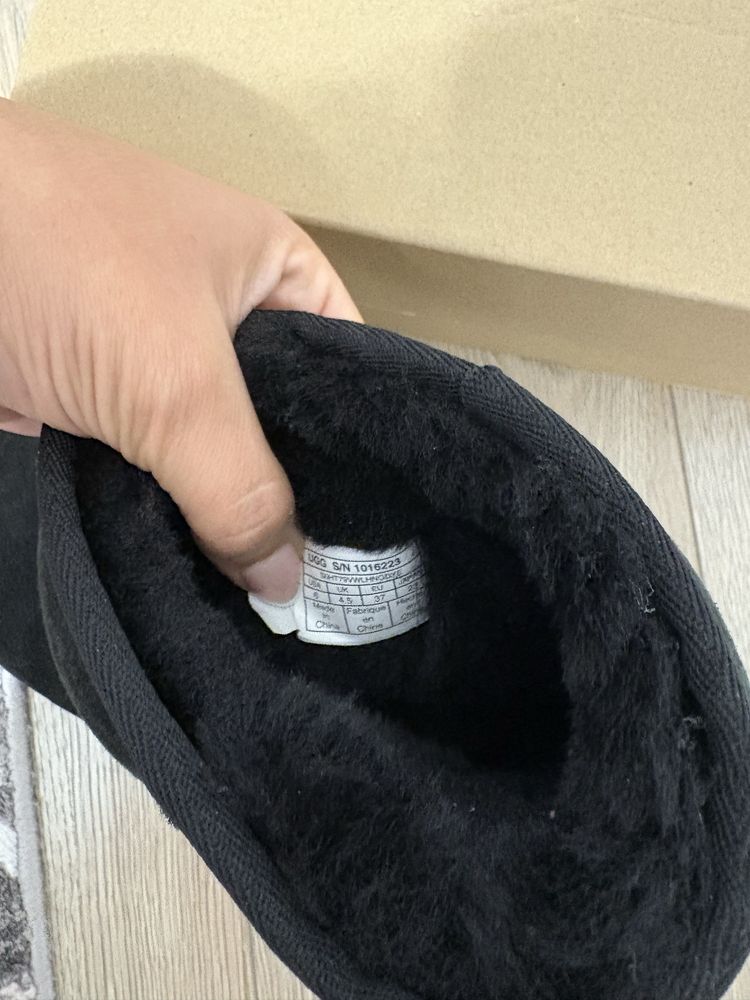 Ботуши UGG