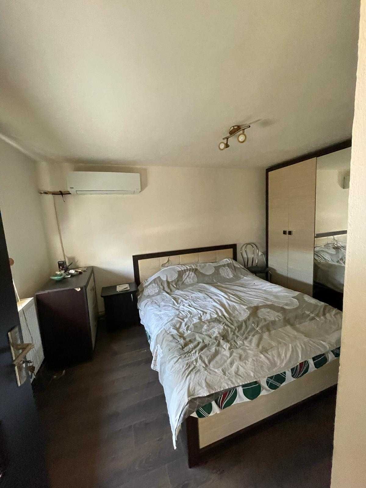 Proprietar - Vand Casa si teren 100m² / 400 m² total.