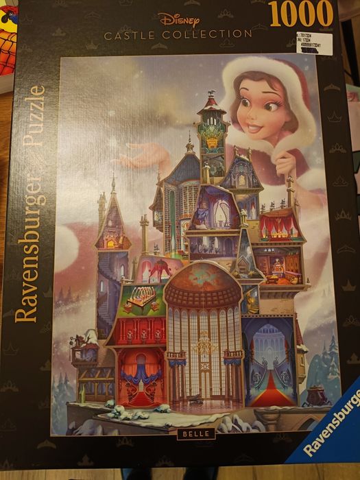 Нов пъзел 1000 части с подарък две книги Замръзналото Кралство