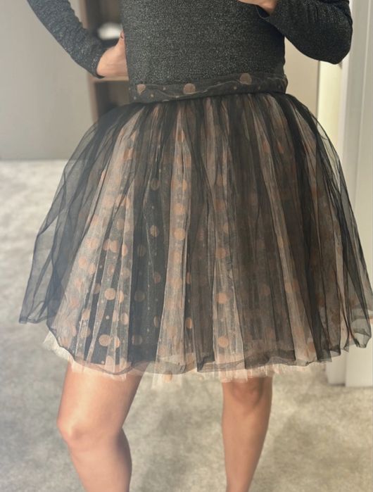Fustă tulle cu buline, purtată o dată