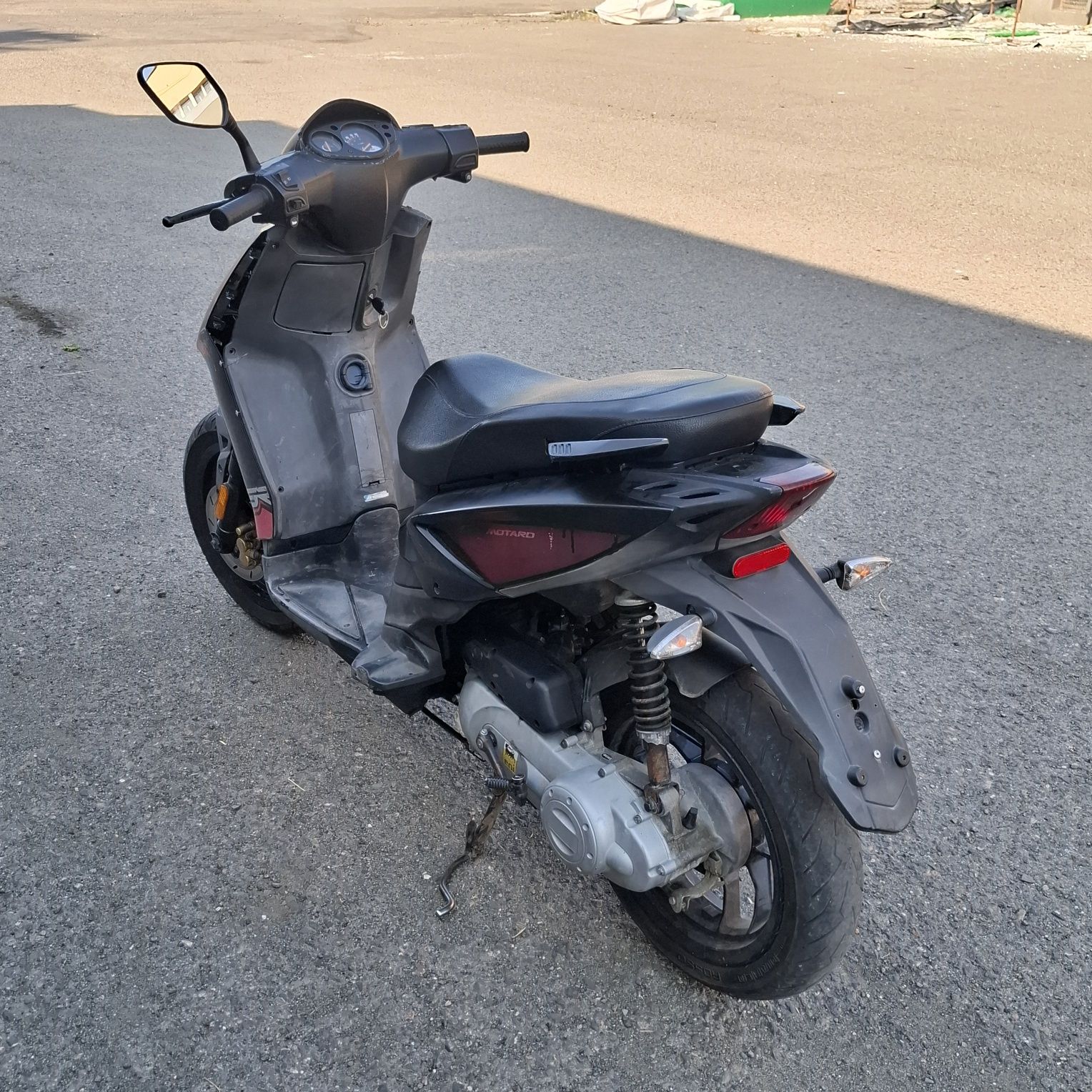 Aprilia sr 50 2015