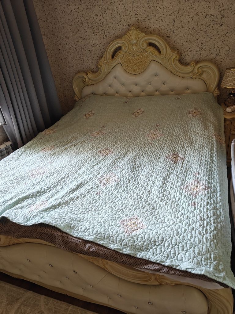 Спальная кровать, Китай