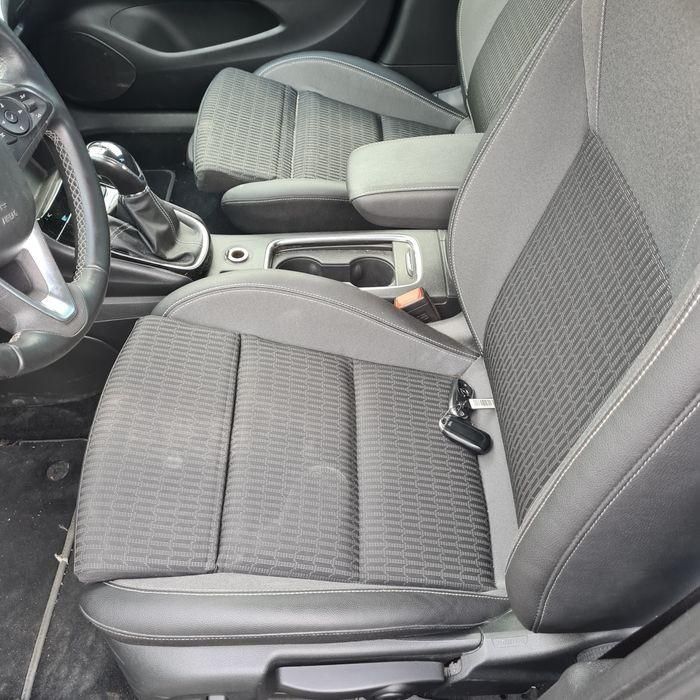 Scaune fata banchete semipiele Opel Astra K