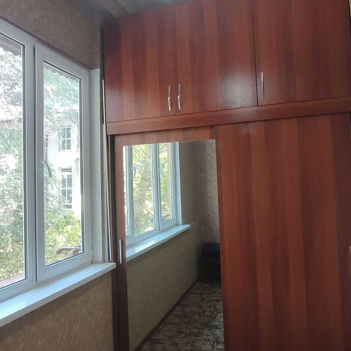 СРОЧНО ! аллея Гагарина 2/3/4 Высокопотолочка