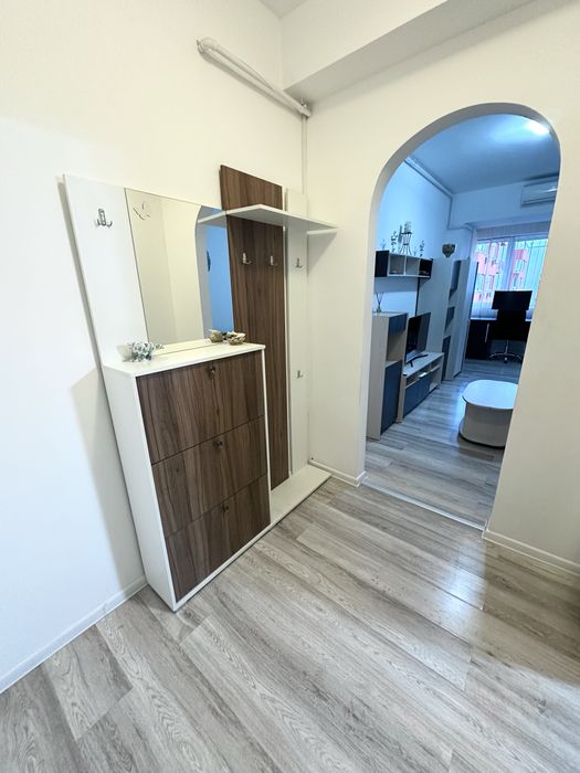 Vand apartament zona UTA ARED