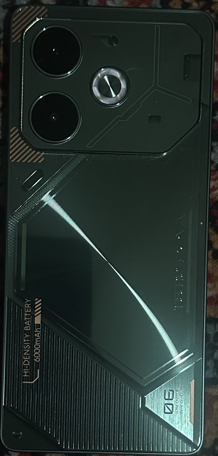 .Tecno  pova  6 .