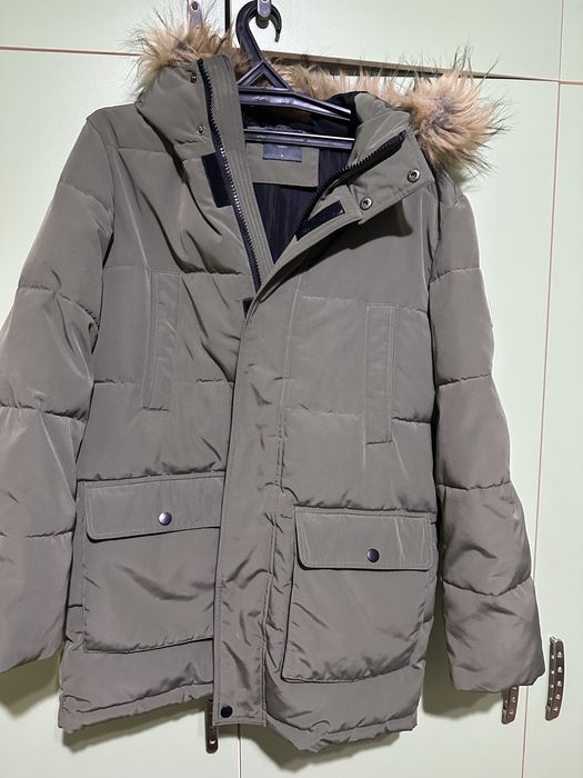 Зимняя теплая куртка