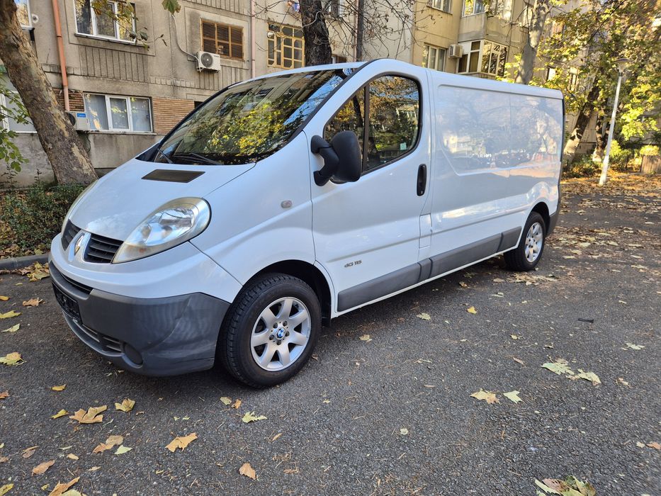 Vand Renault Trafic euro 5 pas lung