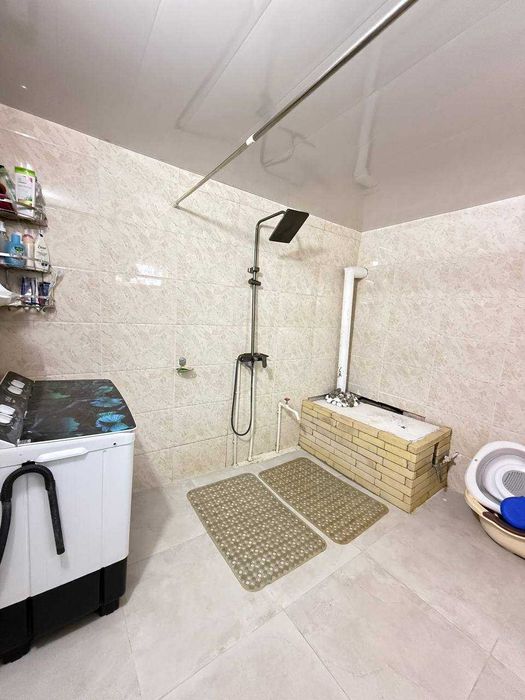 Ховли уй сотилади