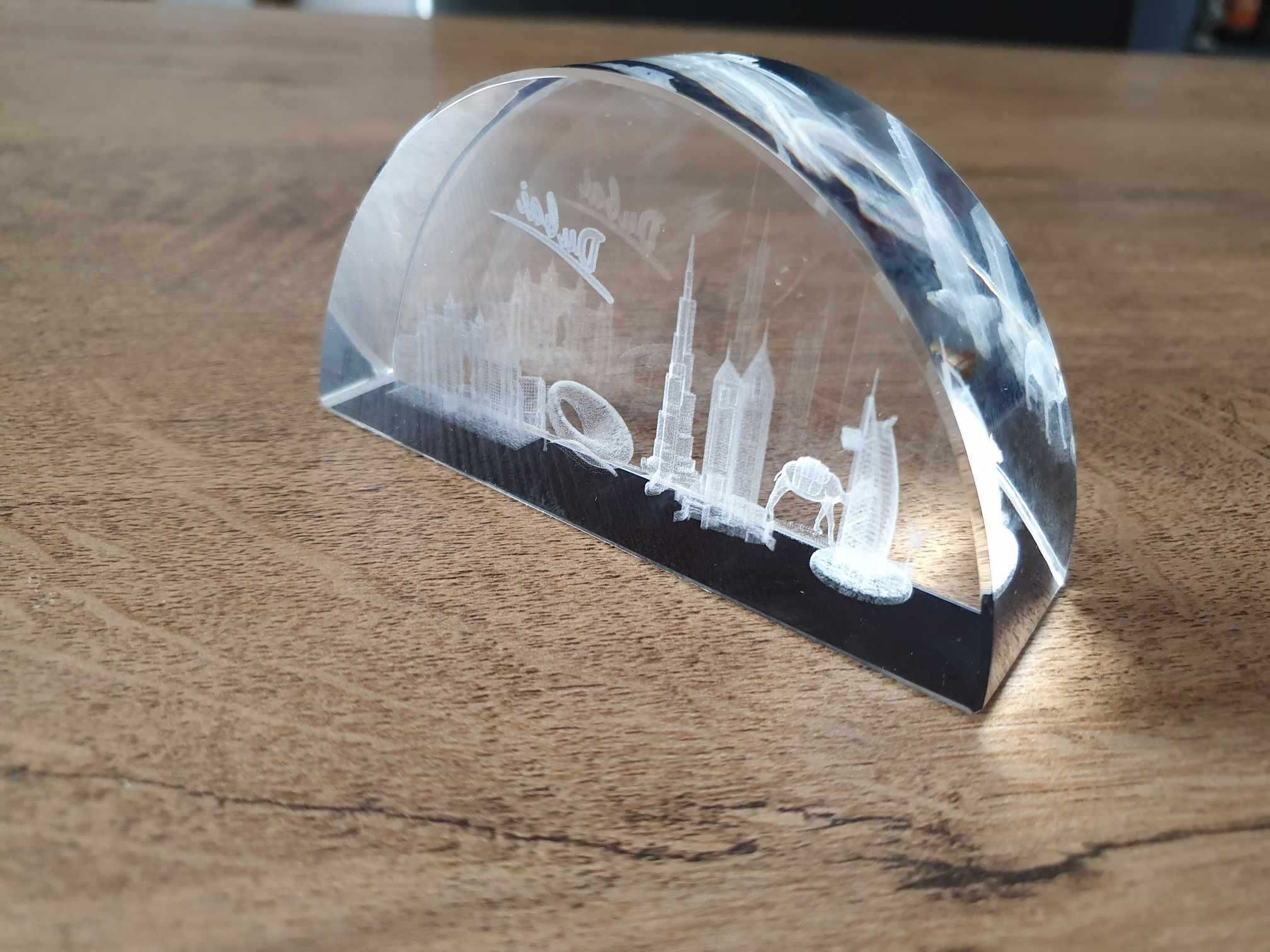Decoratie mini Dubai cristal cu Atlantis si Museum of Future