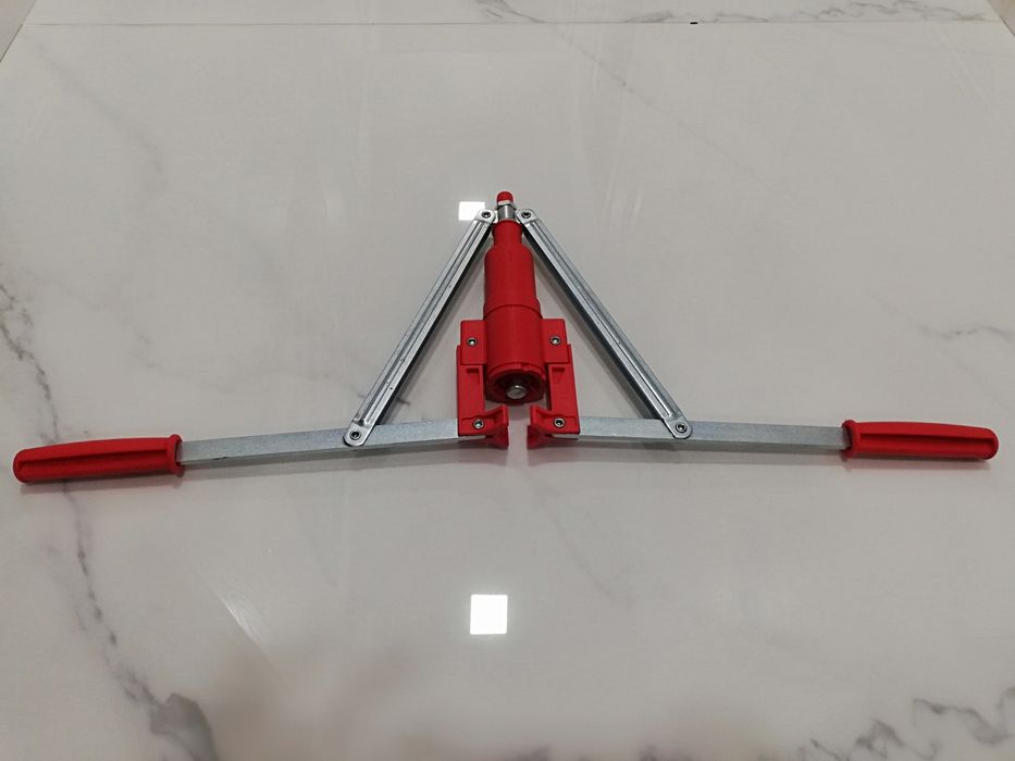 Машина за коркови тапи Ferrari