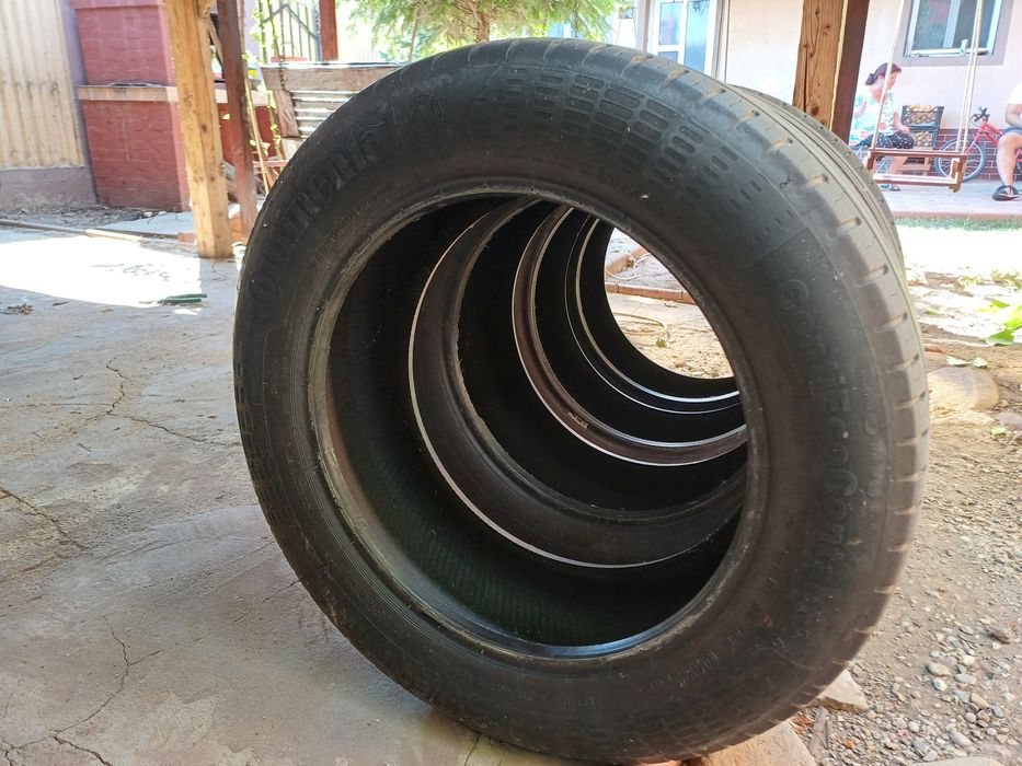 Vând set 4 anvelope vară 215/60 R17