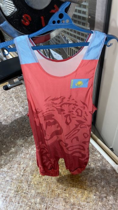 Продам нательник