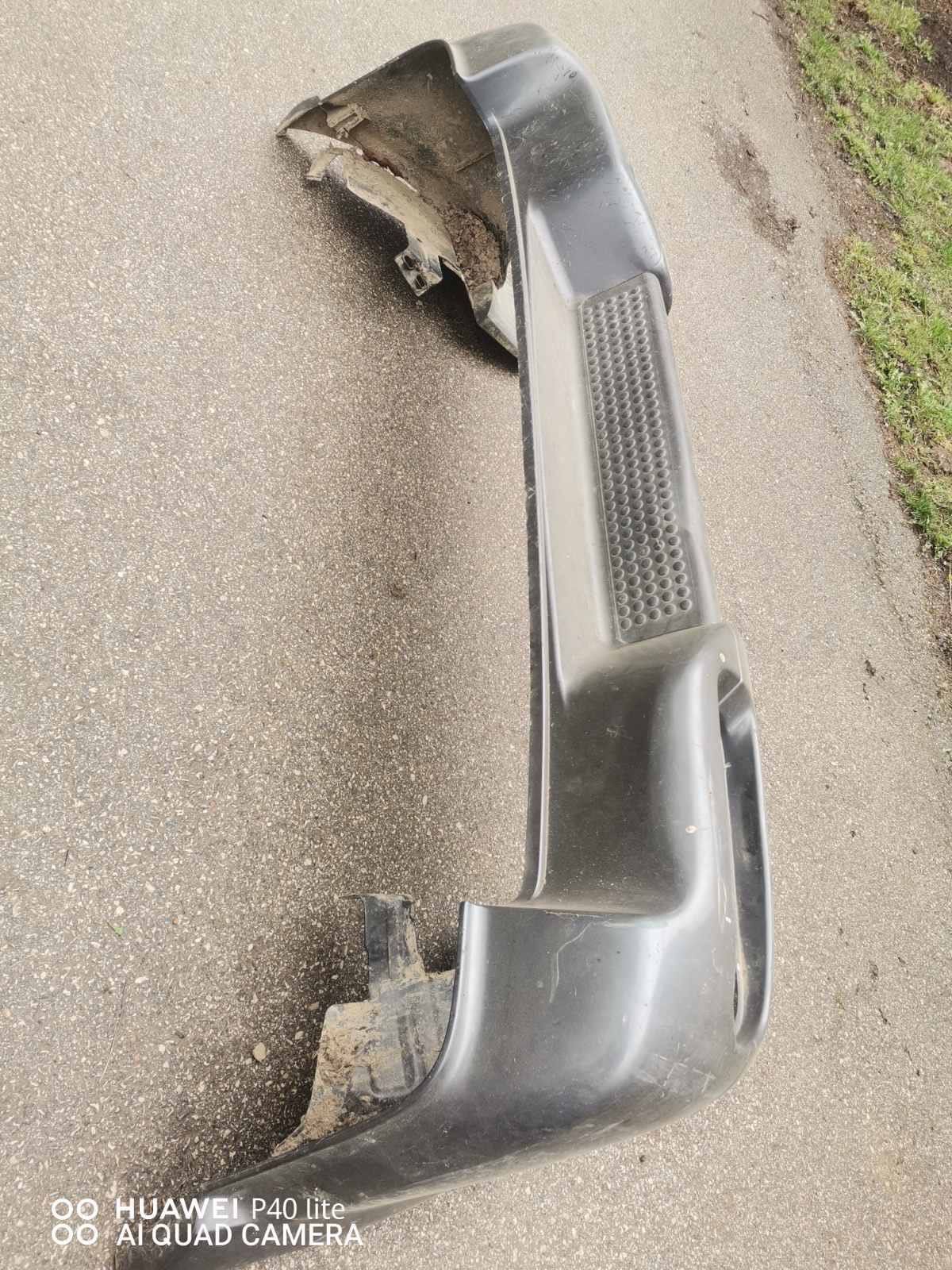 Задна броня за Nissan Terrano къса база