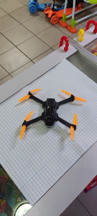 Квадрокоптер, дрон с камерой