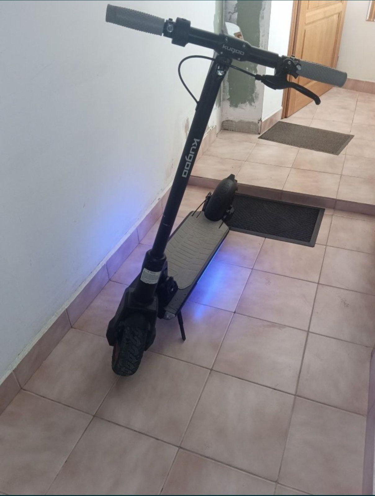 Продавам електрически скутер Kugoo G5