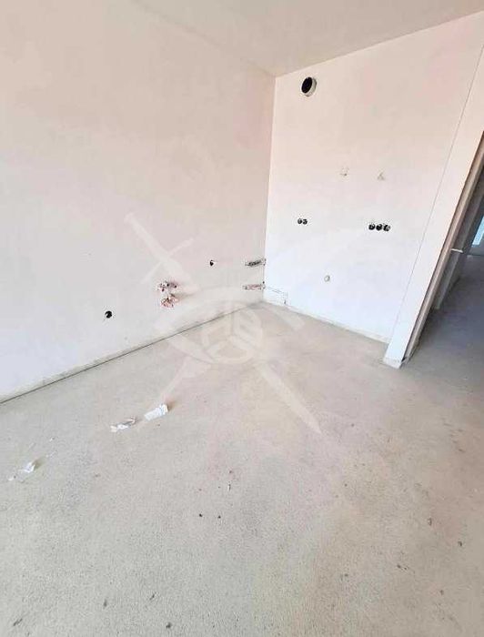 Продава се Двустаен апартамент в Бургас, Славейков - 65 кв.м за 1370 €/кв.м - Снимка #3